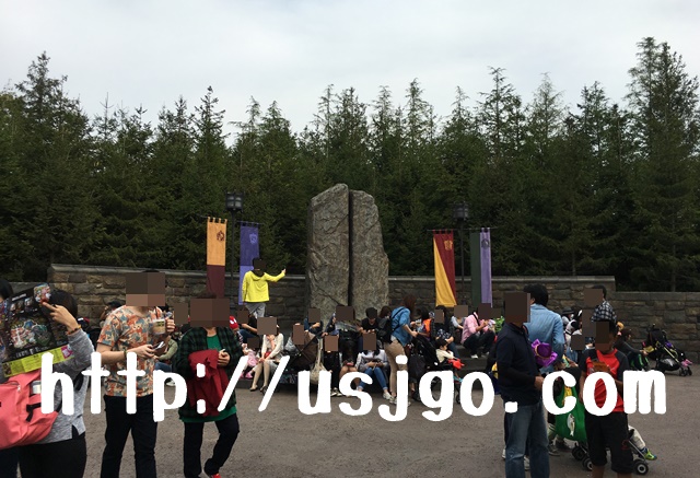 USJ　ハリーポッター　岩のステージ