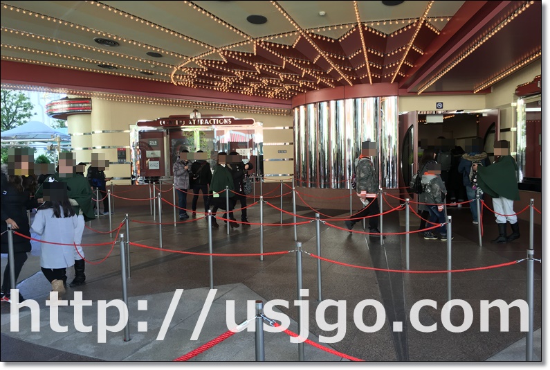 USJ　進撃の巨人2017　朝　混雑具合