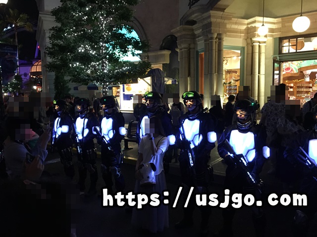 スペクタクルナイトパレード グリーティング トランスフォーマーのダンサー