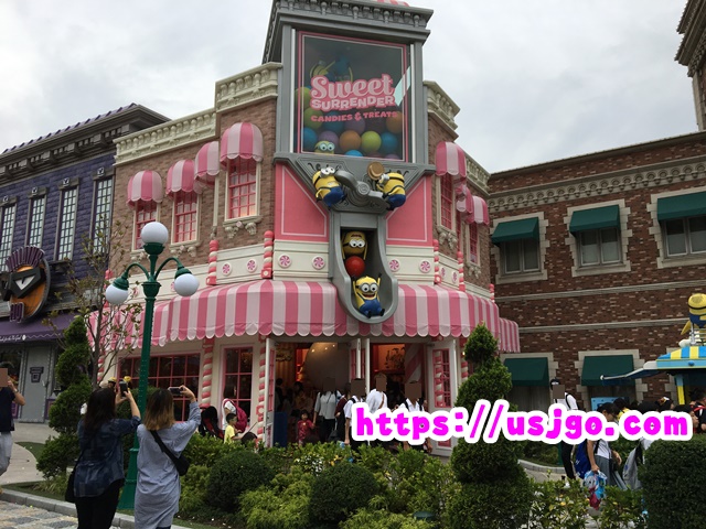 USJ　ミニオンパーク　グッズショップ
