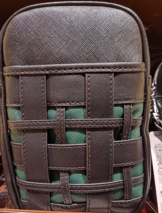 ショルダーバック